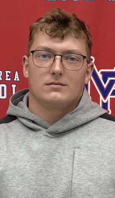 8934647_web1_gtr-Brodack-100925