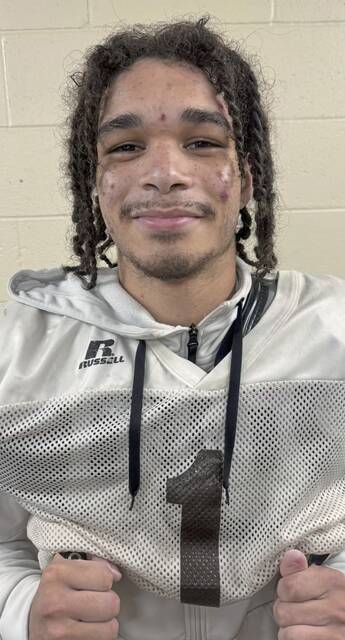 8934647_web1_gtr-Lewis-100925