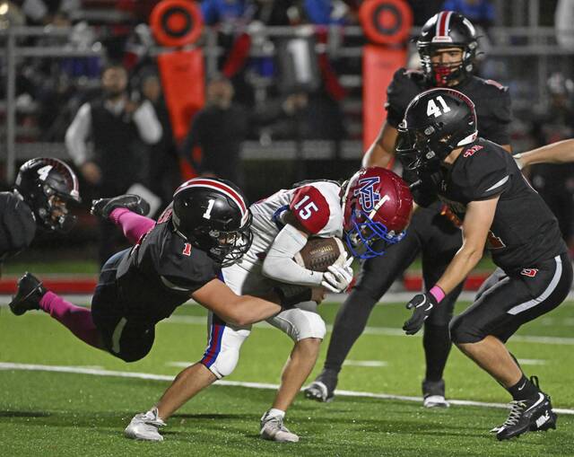 8942515_web1_grtr-SMMP02-101125