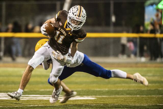 8942526_web1_gtr-DerryGS8-101125