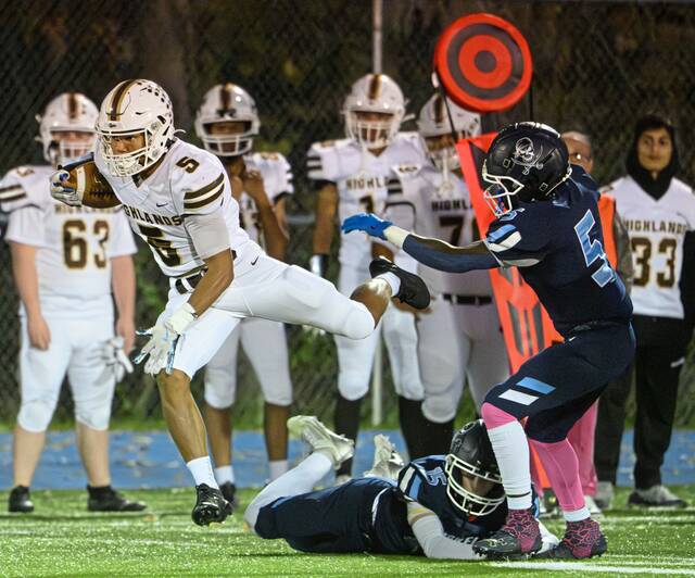 8942555_web1_VND-HighBurr3-101125