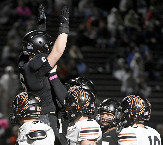 8942611_web1_ptr-USCBPark10-101125