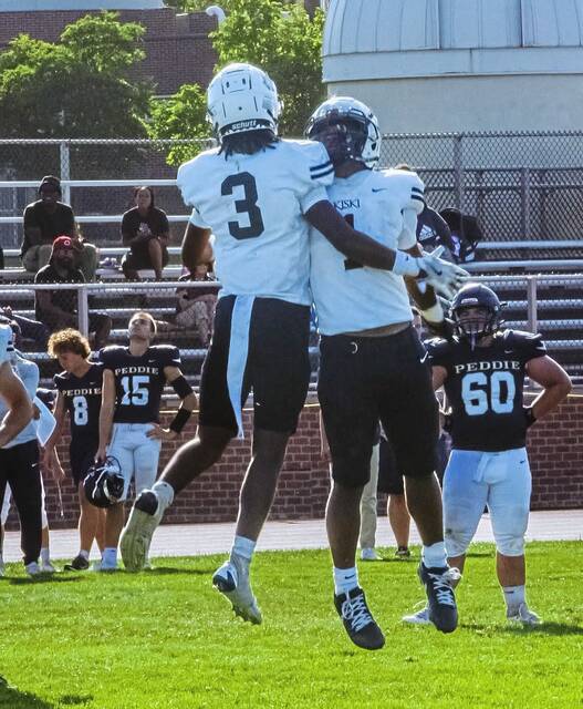 8943987_web1_gtr-KiskiSchoolFB06-101425