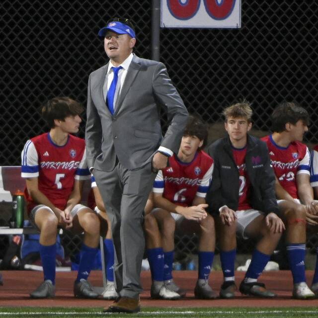 8951246_web1_ptr-MPCharleroibsoc09-101525