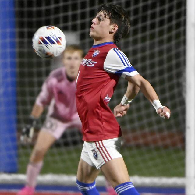 8951246_web1_ptr-MPCharleroibsoc12-101525