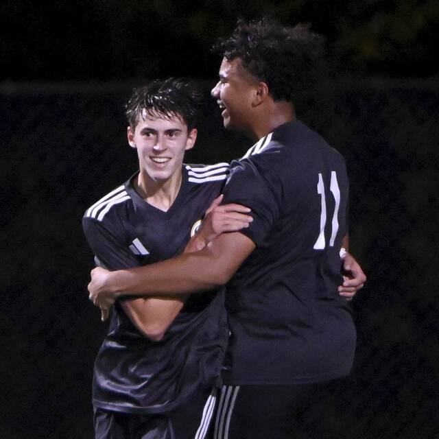 8953152_web1_ptr-QVHopewellbsoc07-100825