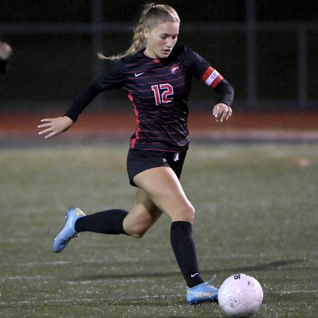 8954560_web1_ptr-FCNorwingsoc09-101625