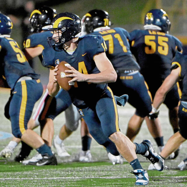 8962646_web1_ptr-LeboFootball-01