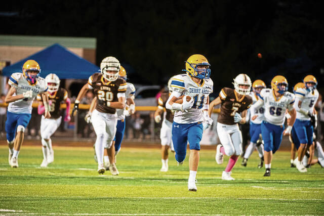 8970302_web1_gtr-DerryGS10-101125