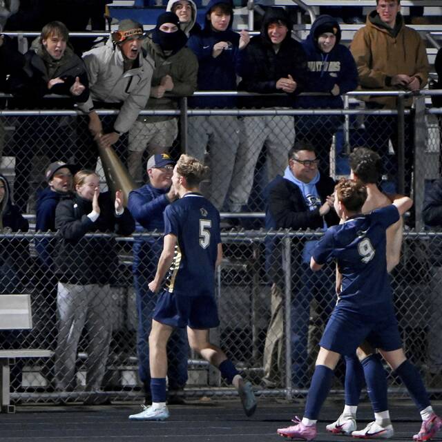 8976327_web1_ptr-FRCVbsoc07-102325