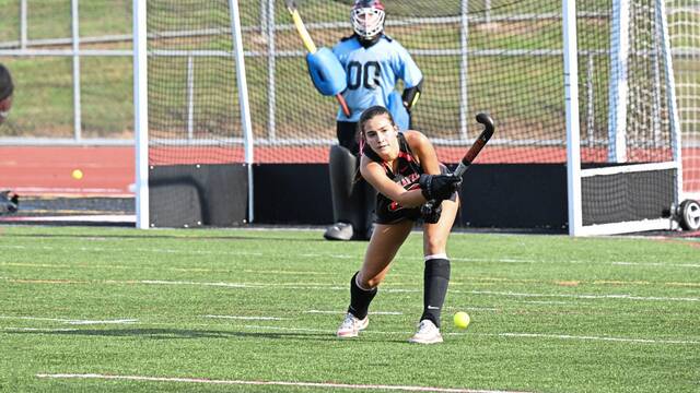 8979518_web1_her-KatieSiddons-103025