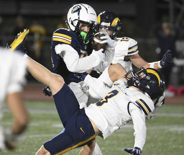 8984955_web1_gtr-NorwinMtLebo14-102525