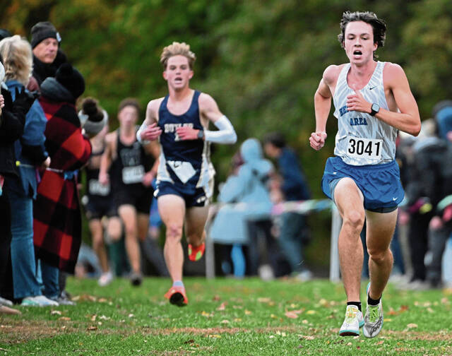 8999855_web1_gtr-3AWPIALXO07-102425