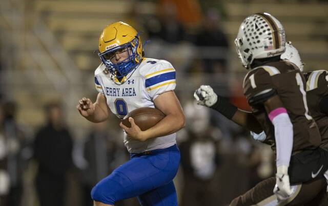 9006649_web1_vnd-DerryHighlands102-110125