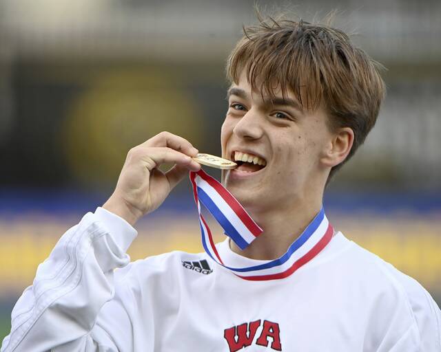 9009030_web1_ptr-WestAFR04-103125