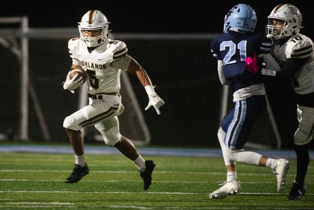 9028534_web1_vnd-highlandsCV-8-110825