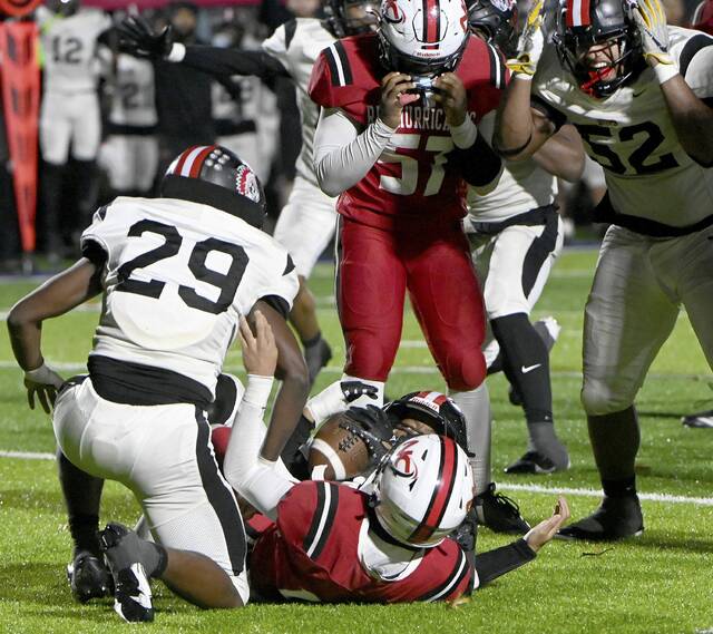 9028547_web1_ptr-QuipsNeCaHi09-110825