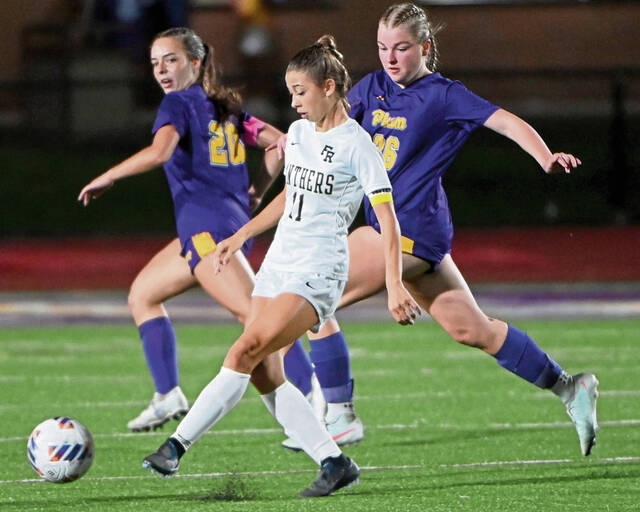 9047533_web1_ptr-ms-FRgsoc-06