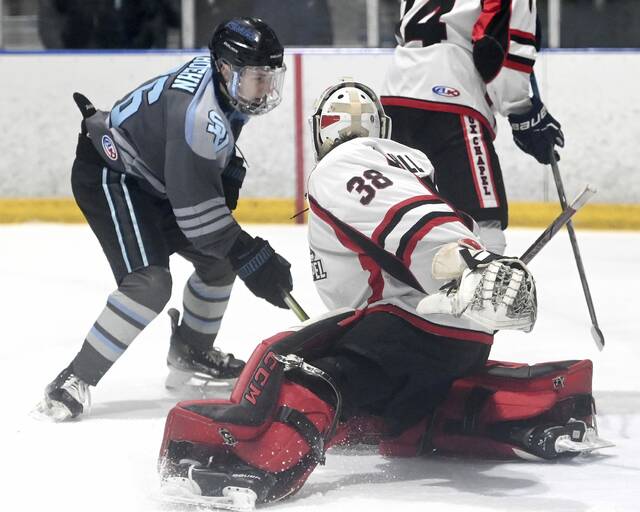 9054027_web1_ptr-SVFChockey05-111825