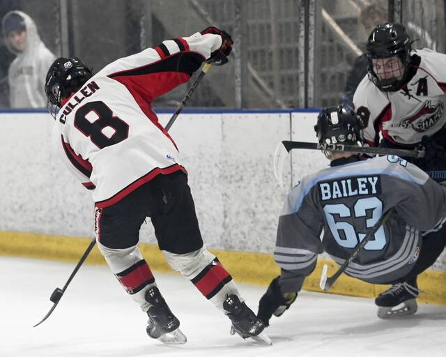 9054027_web1_ptr-SVFChockey10-111825