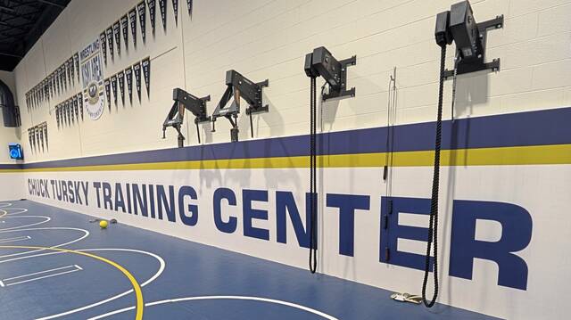 9064297_web1_vnd-KAwrestling12-112125