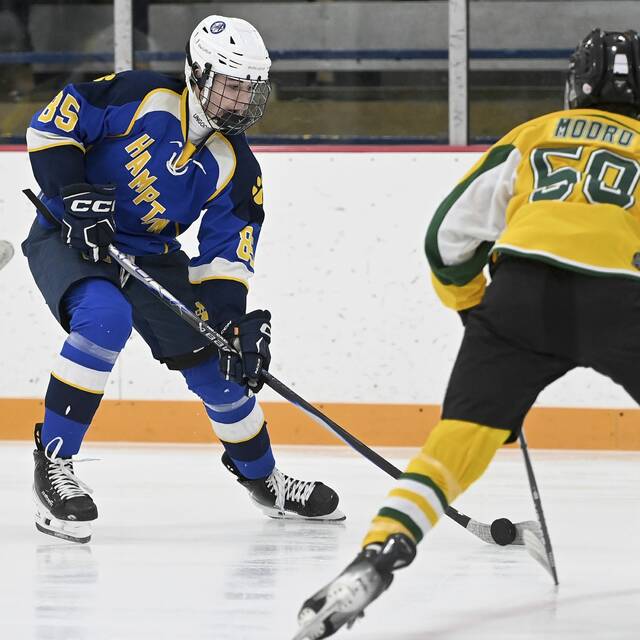 9064315_web1_hj-Hamptonhockey-04