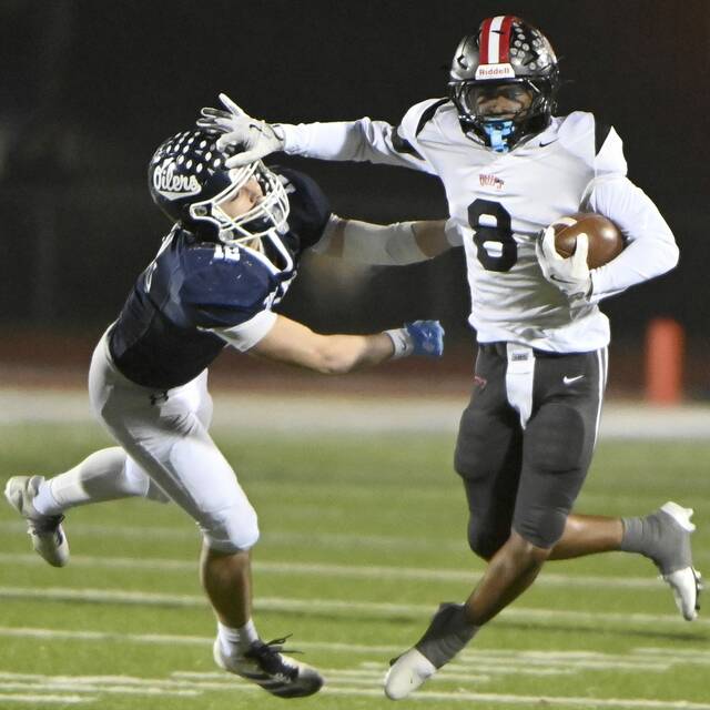 9067100_web1_ptr-QuipsOilCity05-112225