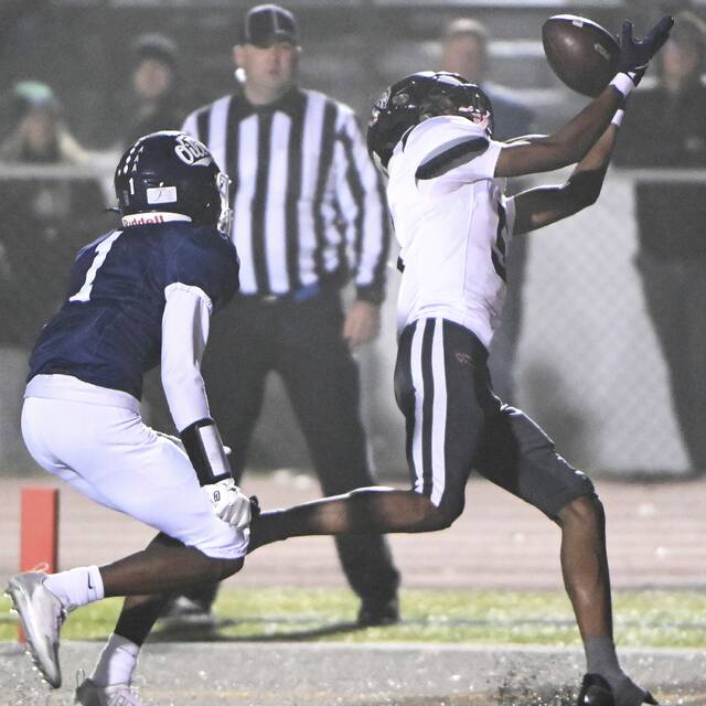 9067100_web1_ptr-QuipsOilCity07-112225