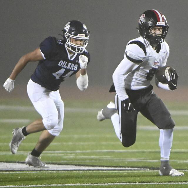 9067100_web1_ptr-QuipsOilCity09-112225