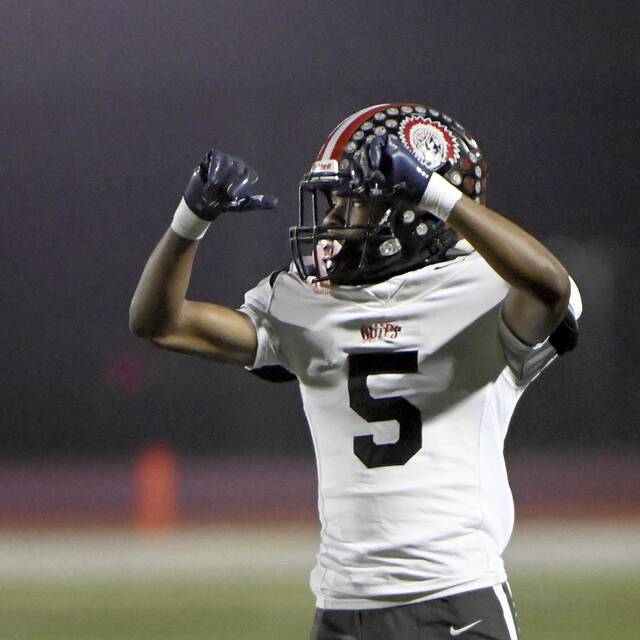 9067100_web1_ptr-QuipsOilCity13-112225