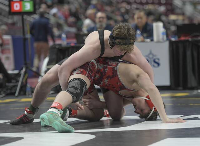 9074881_web1_PTR-PIAAwrestling303-030725