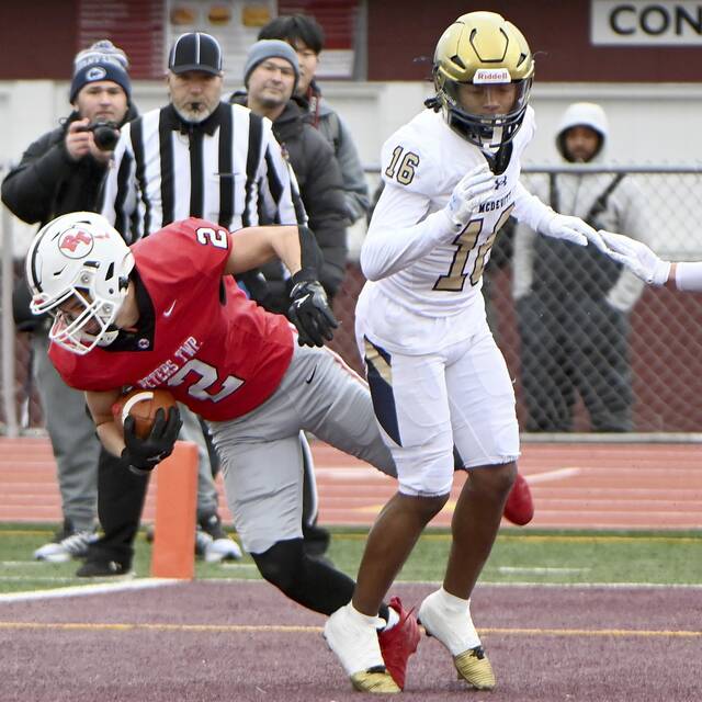 9085954_web1_ptr-PetersMcDevitt04-113025