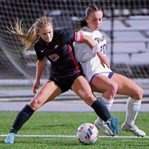 Fox Chapel’s Emily McKee works against Plum’s Meghan Stammer during their WPIAL Class 3A semifinal on Monday, Oct. 27, 2025, at Gateway.
