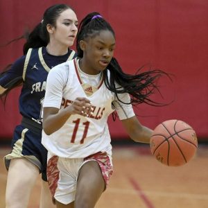 Penn Hills’ Milani Oliver brings the ball upcourt against Franklin Regional on Wednesday, Jan. 22, 2025, at Penn Hills.