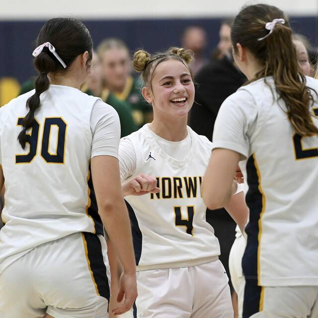 9094140_web1_gtr-NorwinPTgbb05-120325