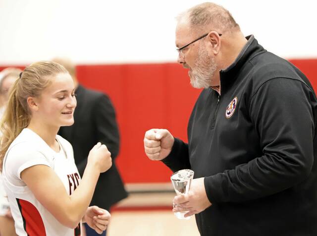 9095673_web1_vnd-Rosensteel2-120325