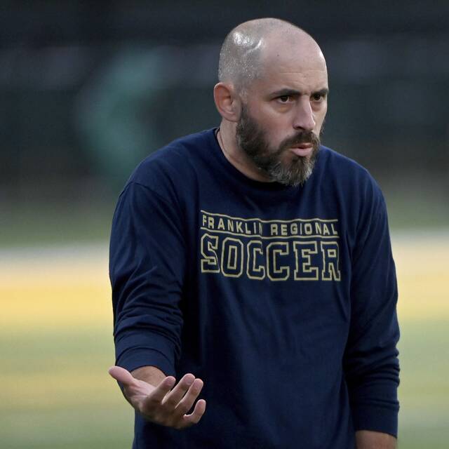 9096438_web1_ptr-ms-FRbsoc-05