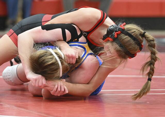 9100622_web1_ptr-FCWrestling03-120525