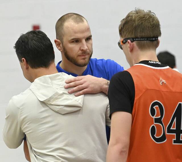 9102136_web1_gtr-HempLatrobe03-120525