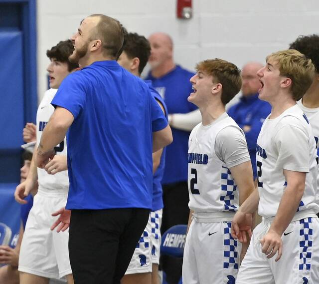 9102136_web1_gtr-HempLatrobe04-120525