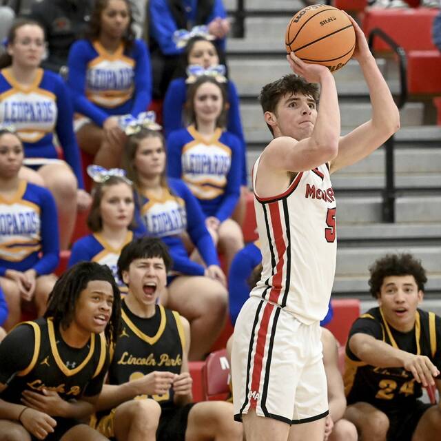 9117694_web1_ptr-LParkMoon17-121125