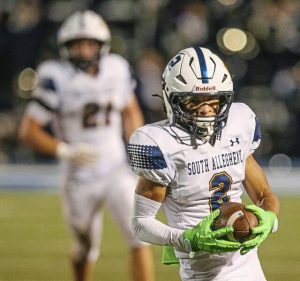 South Allegheny’s Drew Cook makes a catch against South Park during their game Sept. 19, 2025, at South Park’s Eagle Stadium. (Mike Darnay | Mon Valley Independent)