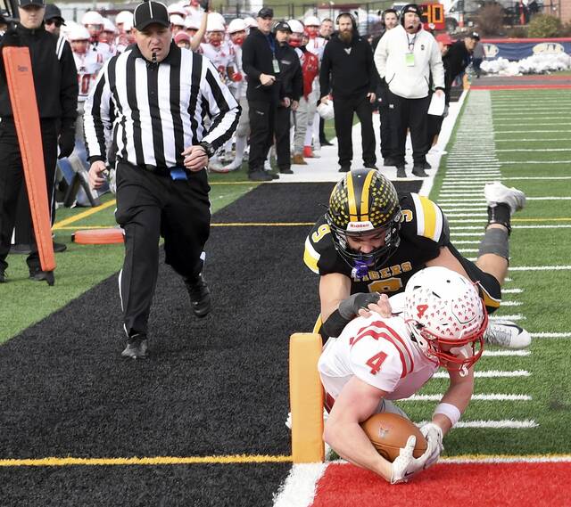 Avonworth’s Luca Neal scores past Northwestern Lehigh’s Braxton Lakatosh during the PIAA Class 3A state championship game on Saturday, Dec. 6, 2025, at Cumberland Valley. (Christopher Horner | TribLive)