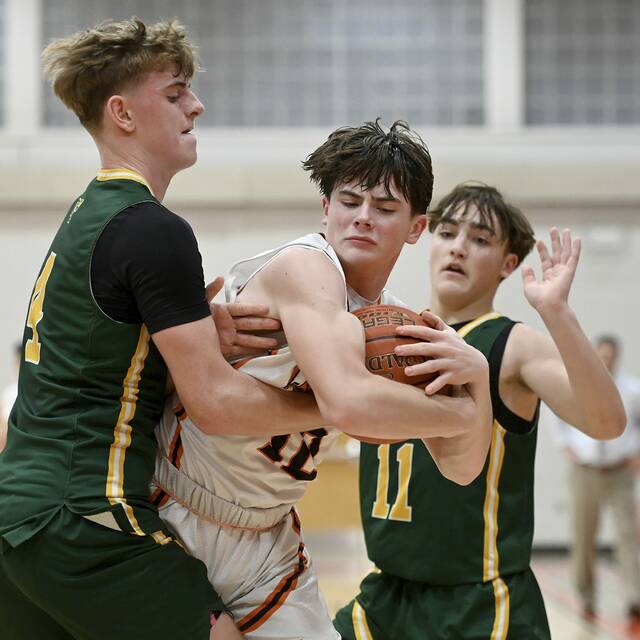 9151727_web1_gtr-PTLatrobe10-122425