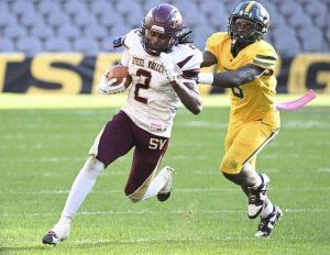 Steel Valleys DaRon Barksdale gets the corner on Seton LaSalles Deondre Hill during the WPIAL Class 2A football championship Nov. 22, 2025 at Acrisure Stadium. (Chaz Palla | TribLive)