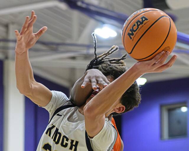 9156993_web1_gtr-LatrobeKnoch6-122725