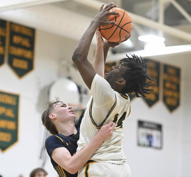 9179307_web1_ptr-SASeton18-010726