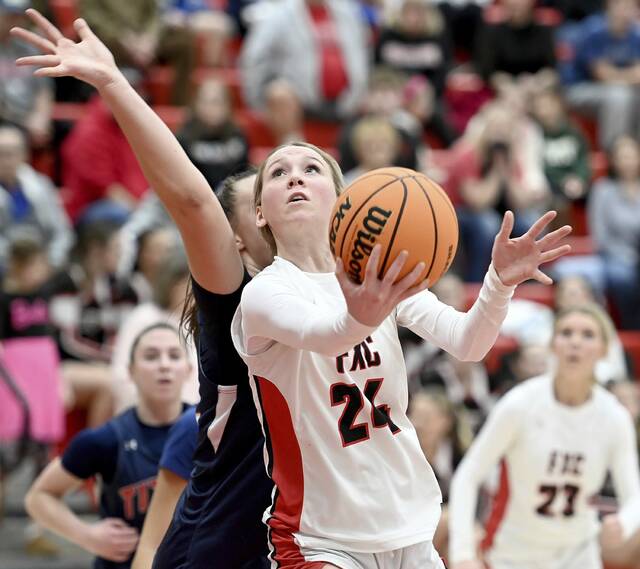 Fox Chapels Nina Kulikowski scores against Shaler on Friday at Fox Chapel. (Christopher Horner | TribLive)