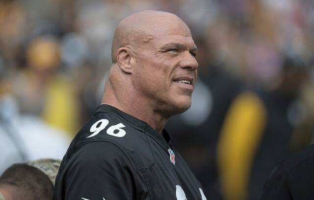 9202269_web1_AP22290851488942