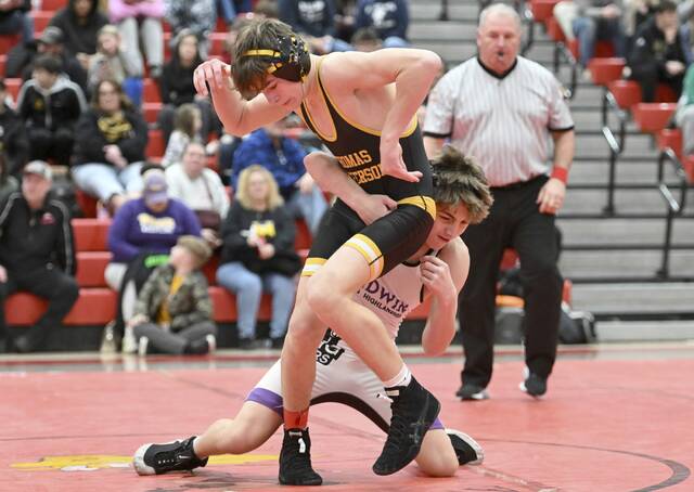 9215762_web1_ptr-ACWrestling02-011826